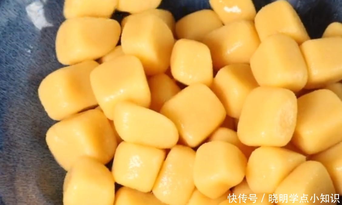 疙瘩|玉米面这样做,清爽劲道,越嚼越香,一定要给家人做的开胃美食