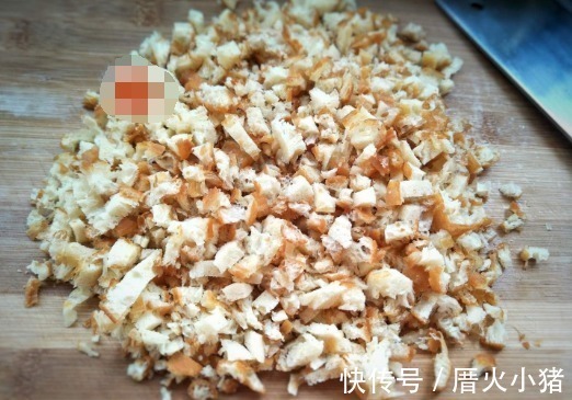 韭菜饺子|韭菜饺子，怪不得不鲜香，全靠它来提味，胜过肉馅，不知道可惜了