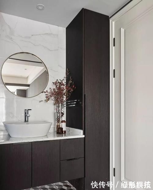 暖暖的味道|110㎡轻奢两居,高级灰+烟粉,个性独特的品质感让人惊艳!