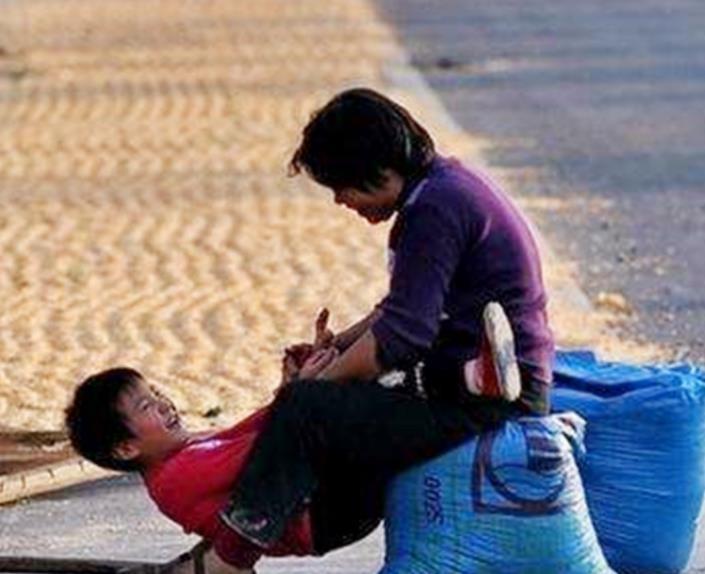 姥姥|外孙和孙子有什么区别？老人道出真心话，听完有点扎心