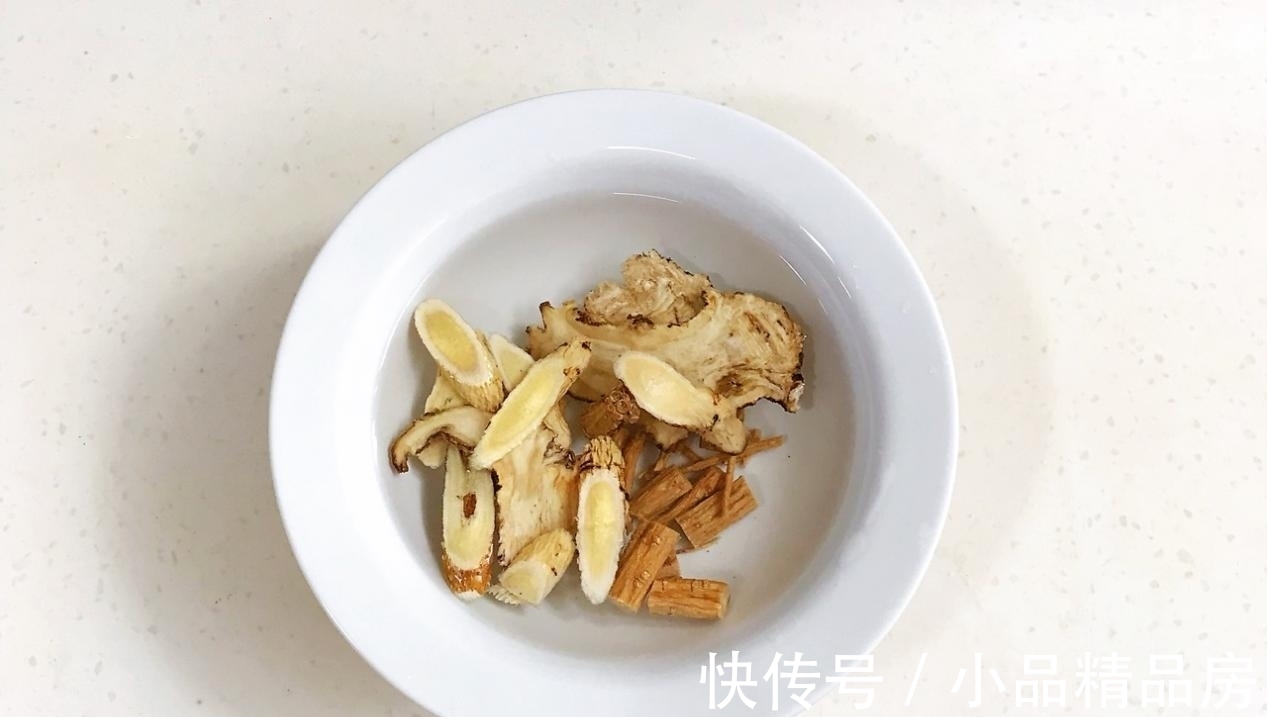 滋补|自制黄芪养生甜汤,营养滋补又好喝,适合这个季节