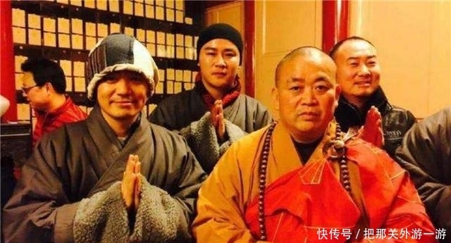 释永信,一个离经叛道的和尚,饱受外界质疑,却有一本事无人能及