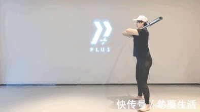 膝盖|如何深蹲不伤膝盖,2000字长文讲透深蹲一个动作,干货