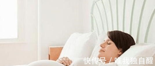 婴儿|夜间胎动表明婴儿非常聪明, 并且与母亲有亲密感