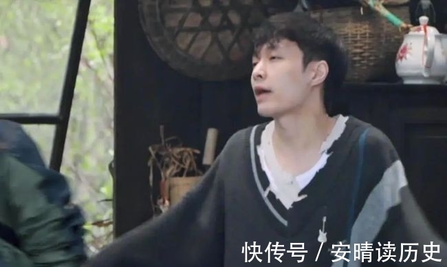 狗粮|张艺兴花式撒狗粮?和彭昱畅做合作伙伴,原因是杨紫“算了一卦”