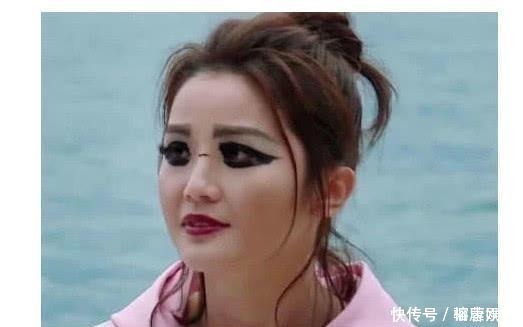 别让男生给你化妆，瞅瞅这些女明星，比特效还嗨皮