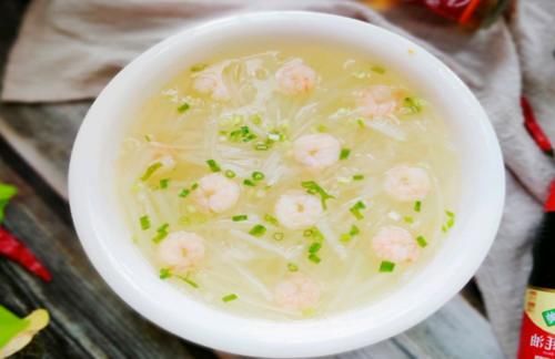  白萝卜和它是绝配，上锅煮一煮，营养极高，暖胃驱寒，天冷别忘吃