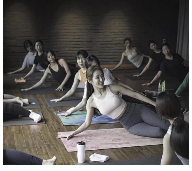 瑜伽女神|韩国“瑜伽女神”，姜贤京