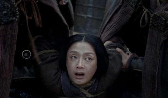 斩断|戚夫人被斩断四肢，做成人彘，为何没有失血而死真相更为恐怖