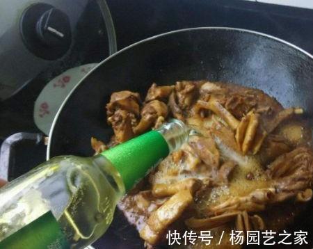 腥臭味|鸭子去腥别用姜,教你2招诀窍,鸭肉鲜香入味,好吃又无腥味