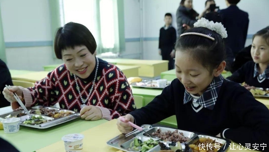 高中生的堕落行为，迈出第一步或与重点大学无缘，要严于律己