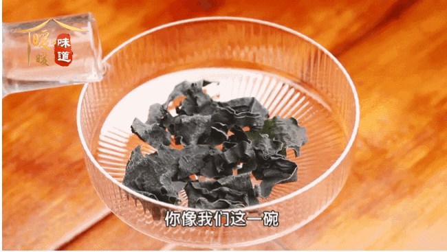 藻类|钙含量是牛奶的10倍！补钙“黄金期”遇到它我从不手软，立春后早餐加一点，快手又美味~