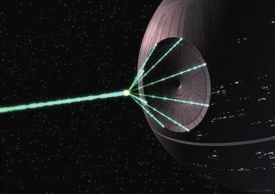 死星拥有超级破坏力,内部大部分是能源反应堆的应用,以提供能源给表面