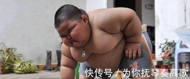 体重|小孩每天要吃6顿饭,体重达到150斤,去医院检查,医生这样说