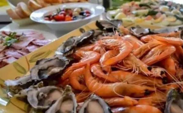 致癌|隔夜菜吃多会致癌，那放了多久算隔夜听了医生的解释明白了