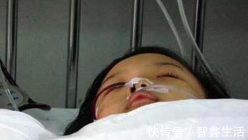 孙女|8岁女孩下巴成“马蜂窝”,5毛钱一包的辣条,还在给孩子吃么