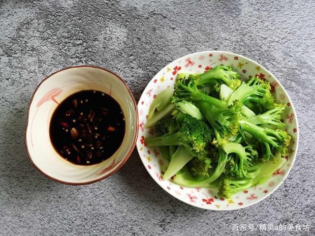 老爸|老爸来串门,我准备了几道菜,花钱少吃得香,朋友好吃才是王道