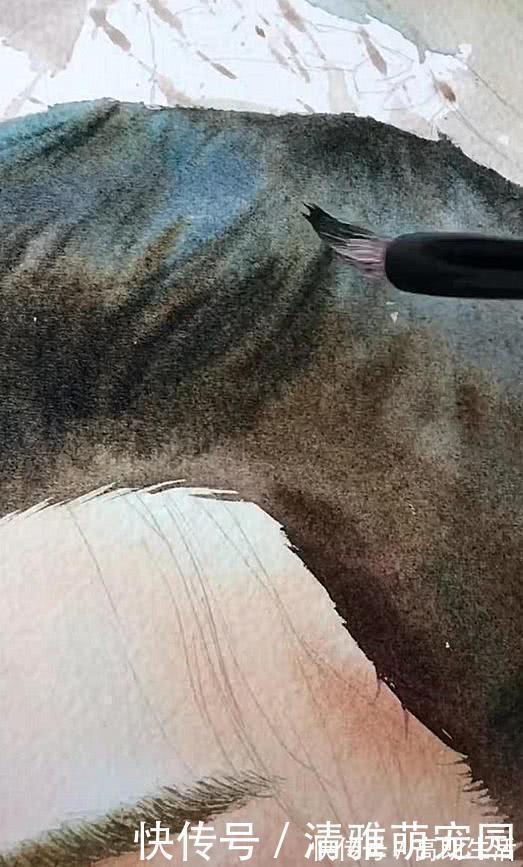 颜料@美术生在纸上“泼咖啡”,本以为个青铜,看到成品:润玉重现了?