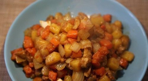 秘制|平凡生活中遇到的多彩味道,我的秘制炒三丁,食材丰富、制作简单