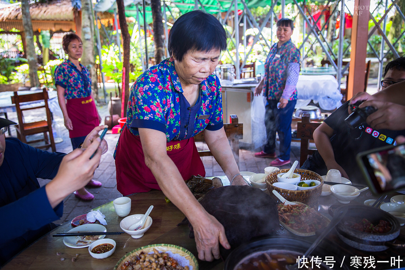 海南|海南特色网红农家菜，一桌十二道菜1200元，你觉得怎么样？