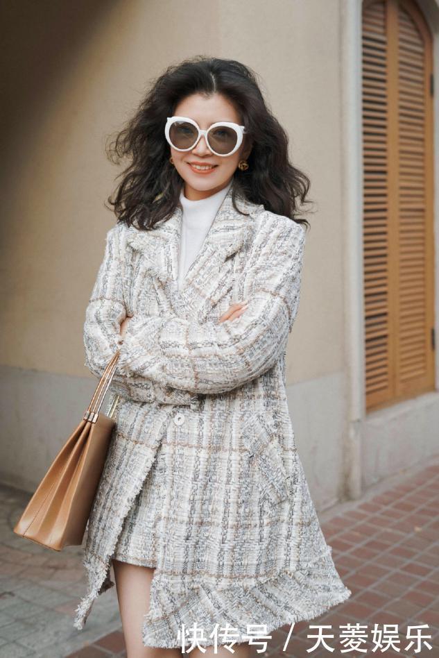 冬季别穿得太“沉闷”,学三木的气质搭配,得体优雅、照搬简单