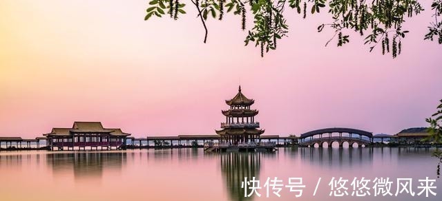 千里莺啼绿映红$最美的一首唐诗,寥寥二十八字,写出了绝美的江南风光!