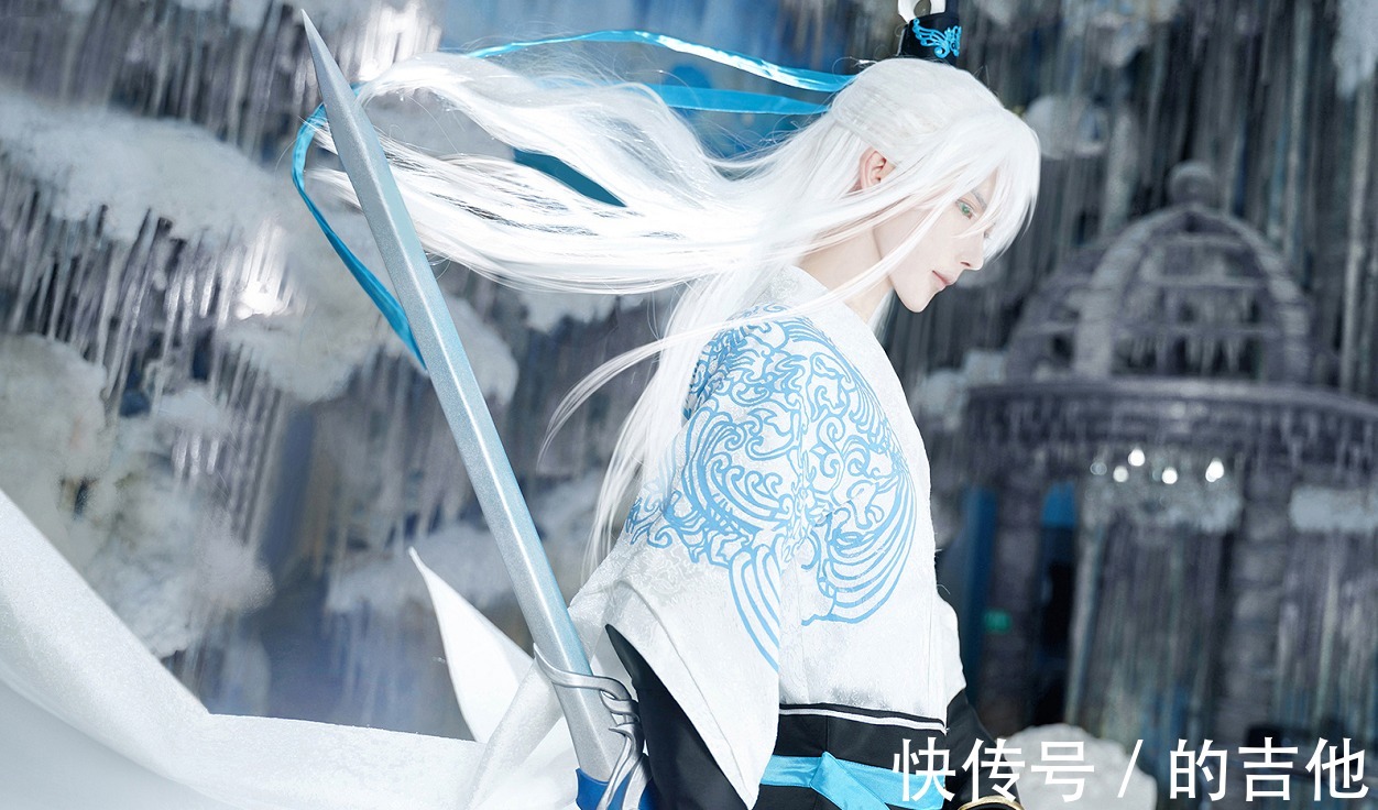 熊祁cos|熊祁COS《魔尊要抱抱》,“双厨狂喜”,作者也给予肯定