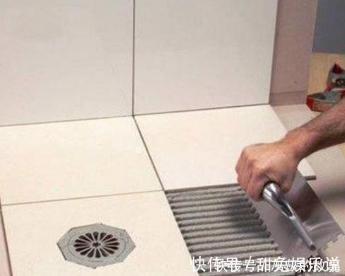 材料|为什么泥工都不用水泥贴瓷砖了都流行用这种材料代替,太聪明了