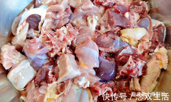 厨娘|夏季，遇到此肉要多吃，营养极高，比吃牛羊肉强，炖上一锅真馋人