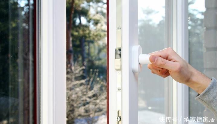 推拉窗|塑钢窗漏风怎么处理？不用花钱找人修，教你自己动手解决，很简单