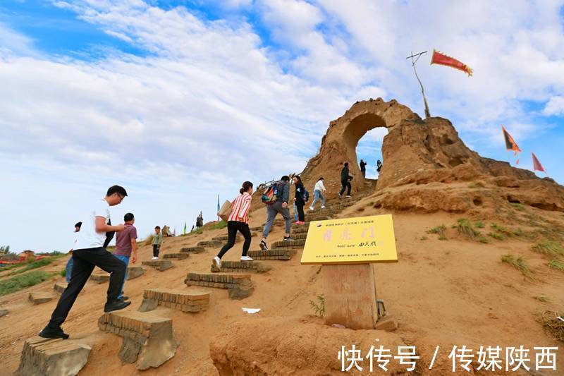 黄土味|陕西旅游博主带您玩转神奇宁夏 走进镇北堡西部影视城