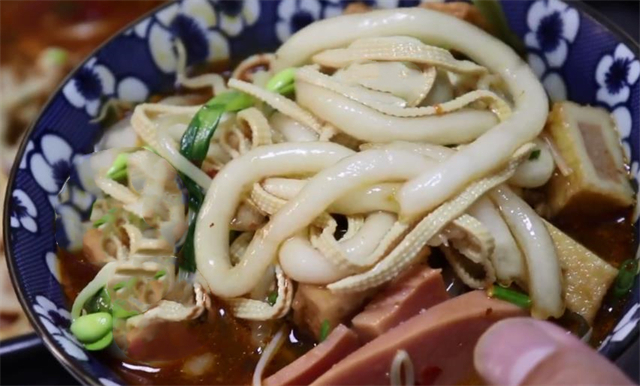 豆腐皮|砂锅土豆粉怎样做才好吃?原来这样做更营养,一次做一大锅不够吃