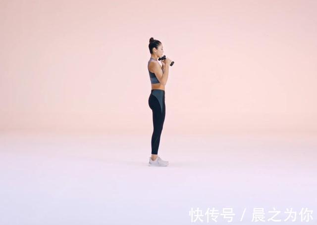 弹力|天使面孔、魔鬼身材,日本健身女神,直角肩身材真的太惊艳了