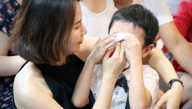 小班|孩子被幼儿园大班“拒收”,宝妈问园长,园长回复让妈妈哑口无言