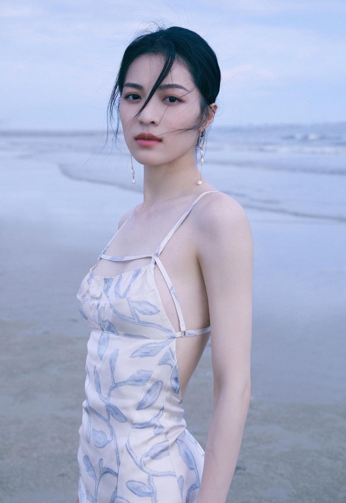 连体裤|钟楚曦的身材一点不输超模, 穿得这么清凉, 依旧不低俗, 好厉害