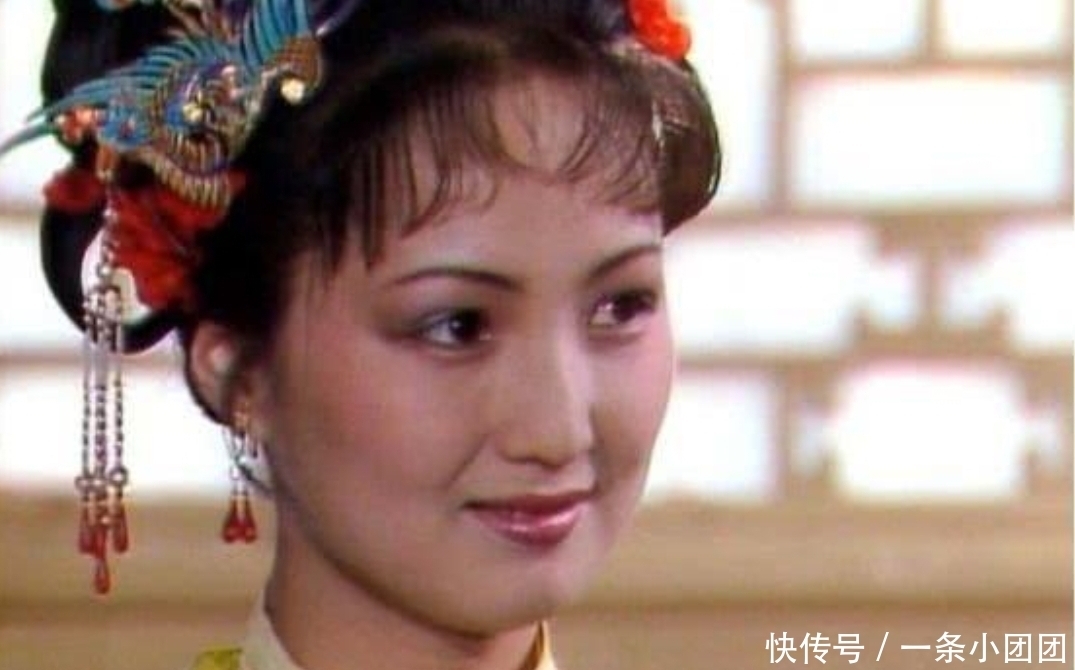 王夫人|《红楼梦》:贾家的丫头们为什么能穿金戴银的?