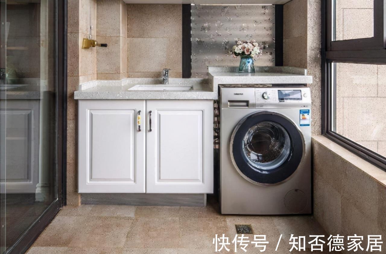 阳台|洗衣机放阳台，需注意什么方面？多亏老公细心，才避免返修重建！