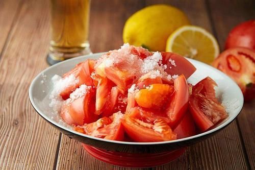 西红柿烂掉别扔,学学菜农变废为宝,家家户户都用得到,太实用了