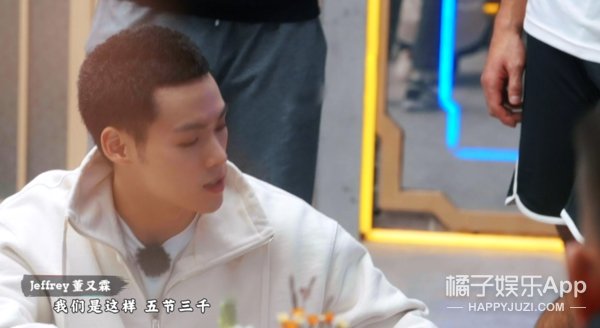 几年前就被艺人警告过，怎么还不长记性？