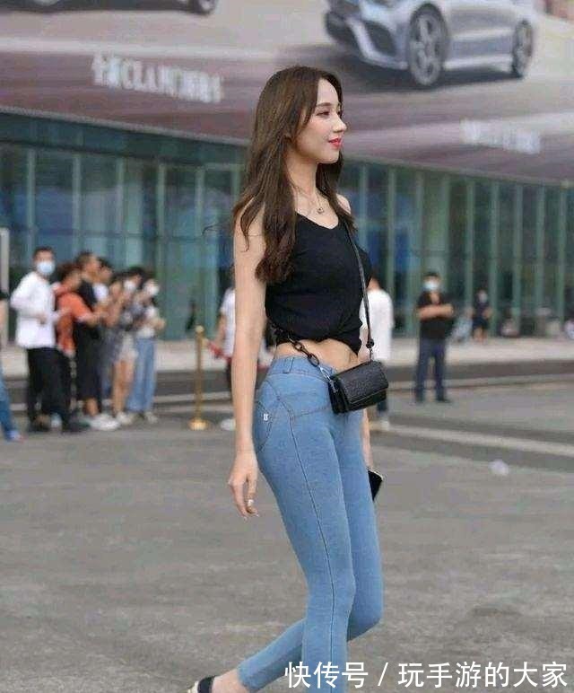 瑜伽裤 充满女人味的瑜伽裤穿搭,搭配方面更是彰显个性,增高显瘦!