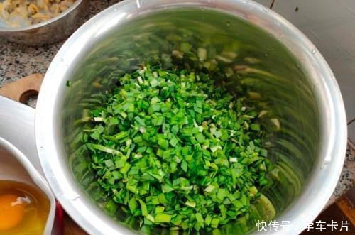 开春后,“春天第一鲜”是它,家家户户买得起,用来做饺子馅好鲜!