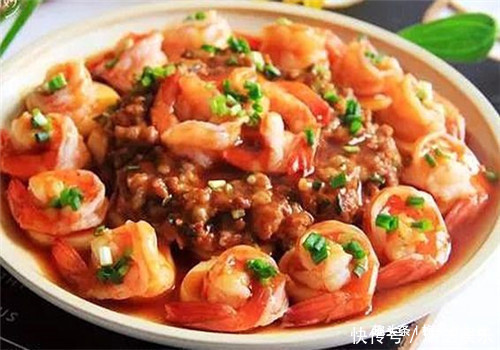 几道越吃越有滋味的年夜饭,简单家常,却爽口解馋,下酒又下饭