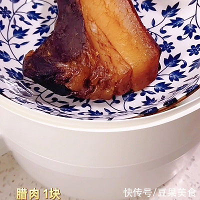 腊肉皮|香气四溢超级下饭的蒜苗炒腊肉