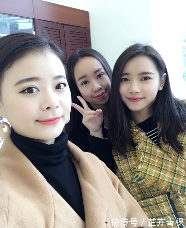 女大学生|成都女大学生每天吃10个鸡蛋!蜂腰翘臀!拿下比基尼冠军!