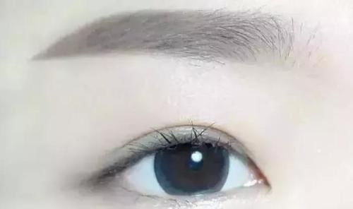 为什么不建议女生“纹眉”?内行人说了3个原因!