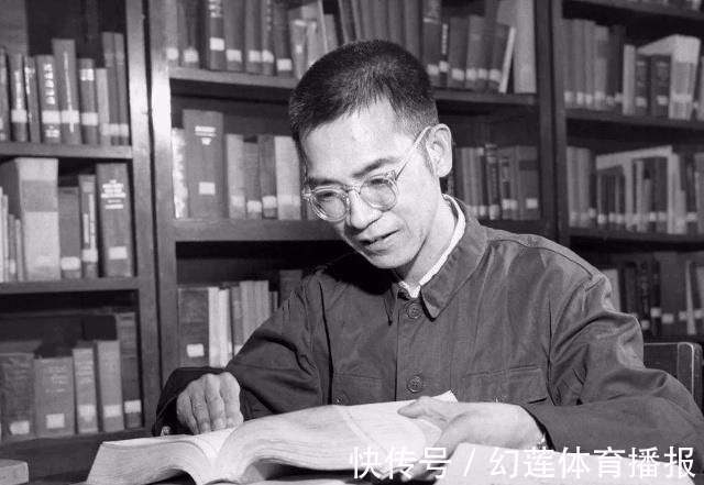 陈由伟#陈景润47岁迎娶29岁军医,并为他诞下一子,如今他过得怎样?