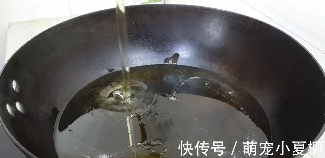 油条这样做才简单,冰箱里一放,简单又好吃,学会天天不起早