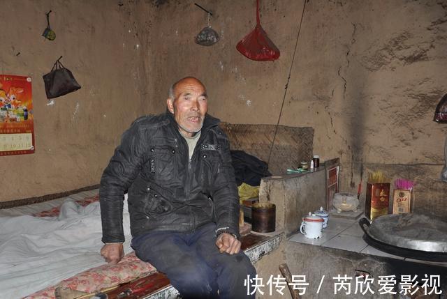 光棍汉|四光棍汉,深山甘做“苦行僧”,清苦生活一天一顿过午不食