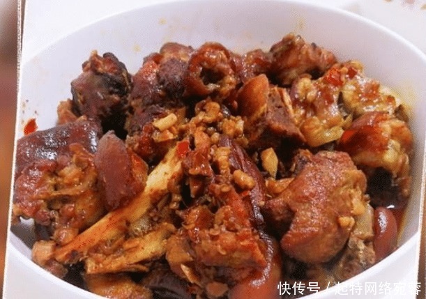 它是“天然雌激素”,女性隔三差五就要吃,50歲了依舊看著年輕