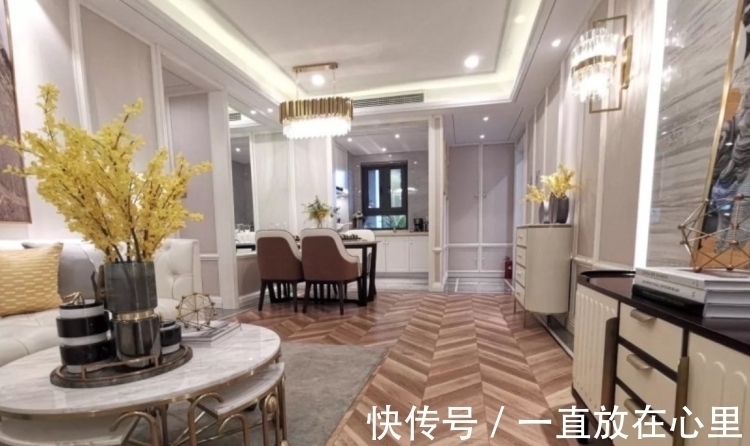 装修|罕见的法式风格装修,98㎡三室两厅,装得比120㎡还要漂亮大气